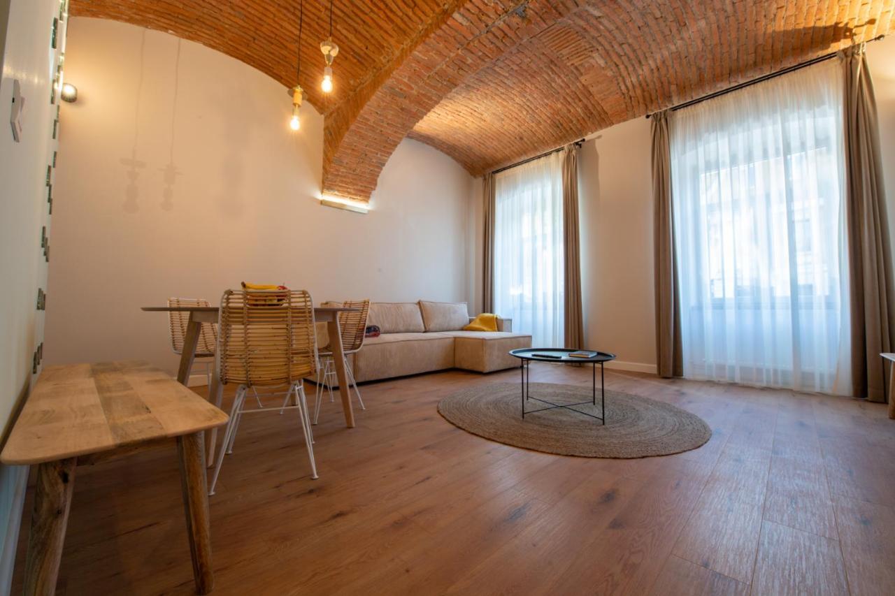 Appartement Apollo Brasovul Istoric Extérieur photo